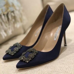 Manolo Blahnik Hangisi Shoe, bridal, holiday